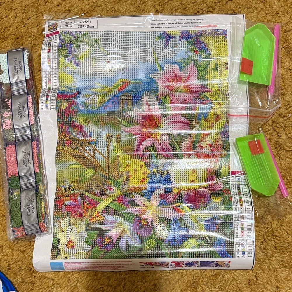 3/$30 New Colorful Floral Diamond Dotz Kit